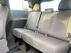 2015 TOYOTA SIENNA VAN V6, 3.5 LITER XLE MINIVAN 4D