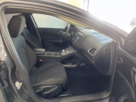 2016 CHRYSLER 200