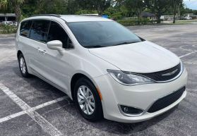 2017 CHRYSLER PACIFICA VAN V6, 3.6 LITER TOURING-L MINIVAN 4D