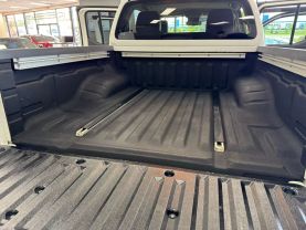 2012 NISSAN FRONTIER CREW CAB PICKUP V6, 4.0 LITER PRO-4X PICKUP 4D 5 FT