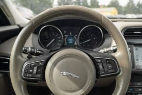 2018 JAGUAR XE SEDAN 4-CYL, TURBO, 2.0 LITER XE 25T PREMIUM SEDAN 4D