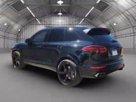 2017 PORSCHE CAYENNE SUV