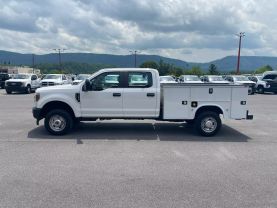 2019 FORD F250 SUPER DUTY CREW CAB 8FT KNAPHEIDE SERVICE BED TRUCK SERVICE/UTILITY TRUCKS V8, 6.2 LITER XL PICKUP 4D - Eddies Auto Sales