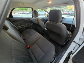 2017 Ford Focusse Sedan 4d - Image 12
