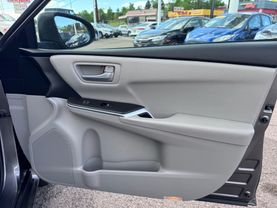 2017 TOYOTA CAMRY