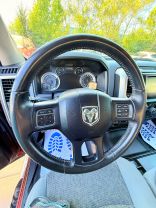 2019 RAM 1500 CLASSIC CREW CAB PICKUP V8, HEMI, 5.7 LITER BIG HORN PICKUP 4D 6 1/3 FT