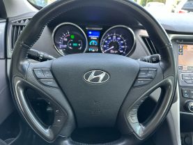 2015 HYUNDAI SONATA SEDAN 4-CYL, HYBRID, 2.4 LITER HYBRID LIMITED SEDAN 4D