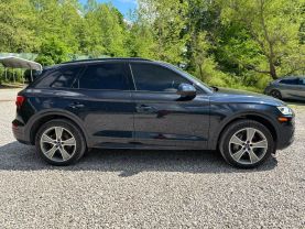 2020 AUDI Q5 SUV 4-CYL, TURBO, 2.0 LITER 45 TFSI PRESTIGE SPORT UTILITY 4D at T&T Repairables - used car dealership in Spencer, Indiana.