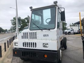 2004 OTTAWA YT30 YARD DOG SHAG TRUCK - -