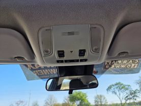 2017 Toyota Prius - Image 24