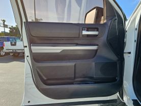 2019 TOYOTA TUNDRA CREWMAX SR5 PICKUP 4D 5 1/2 FT