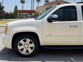 2014 GMC YUKON SUV V8, FLEX FUEL, 5.3 LITER SLT SPORT UTILITY 4D