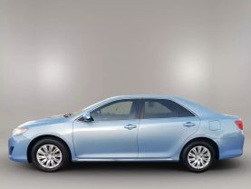 2014 TOYOTA CAMRY SEDAN 4-CYL, 2.5 LITER LE SEDAN 4D at The One Autosales Inc in Phoenix , AZ 85022  33.60461470880989, -112.03641575767358