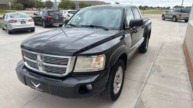 2011 RAM DAKOTA CREW CAB PICKUP V8, FLEX FUEL, 4.7 LITER LARAMIE PICKUP 4D 5 1/4 FT