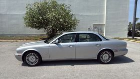 2006 JAGUAR XJ SEDAN V8, 4.2 LITER XJ VANDEN PLAS SEDAN 4D