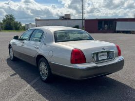 2008 LINCOLN TOWN CAR SEDAN V8, FLEX FUEL, 4.6 LITER SIGNATURE LIMITED SEDAN 4D