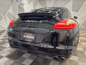 2013 PORSCHE PANAMERA