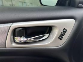 2017 NISSAN PATHFINDER