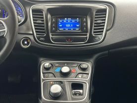 2016 CHRYSLER 200