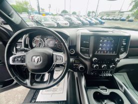 2021 RAM 1500 CREW CAB PICKUP V8, HEMI, ETORQUE, 5.7 LITER BIG HORN PICKUP 4D 5 1/2 FT