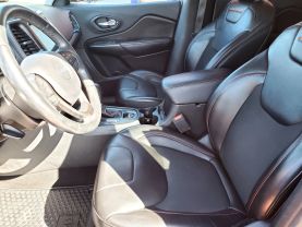 2019 JEEP CHEROKEE SUV V6, 3.2 LITER TRAILHAWK SPORT UTILITY 4D