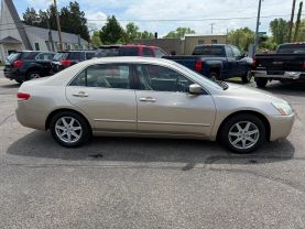 2004 Honda Accord - Image 5