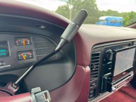 1996 CHEVROLET CAPRICE CLASSIC SEDAN V8, 4.3 LITER SEDAN 4D