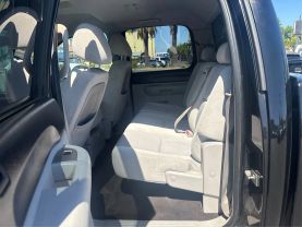 2009 CHEVROLET SILVERADO 1500 CREW CAB PICKUP V8, FLEX FUEL, 5.3 LITER XFE PICKUP 4D 5 3/4 FT