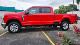 2024 Ford F250 Super Duty Crew Cab - Image 4