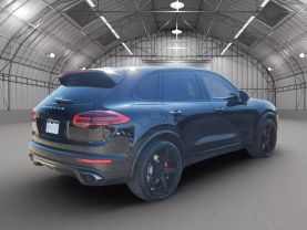 2017 PORSCHE CAYENNE SUV