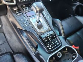 2017 PORSCHE CAYENNE SUV