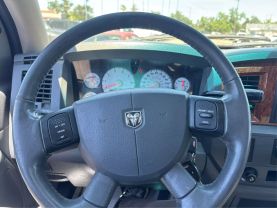 2006 DODGE RAM 1500 MEGA CAB PICKUP V8, HEMI, 5.7 LITER SLT PICKUP 4D 6 1/4 FT