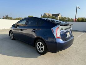 2013 TOYOTA PRIUS HATCHBACK 4-CYL, HYBRID, 1.8 LITER ONE HATCHBACK 4D