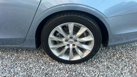 2017 VOLVO S90