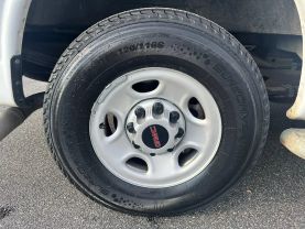 Used 2022 GMC SAVANA 2500 CARGO CARGO V6, 4.3 LITER REGULAR VAN 3D - LA Auto Star located in Virginia Beach, VA