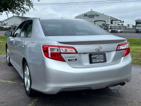 2014 Toyota Camry Se Sedan 4d - Image 5