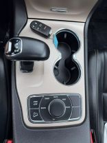 2015 Jeep Grand Cherokee - Image 16