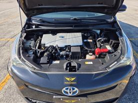 2017 Toyota Prius - Image 10