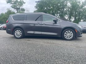 2019 CHRYSLER PACIFICA