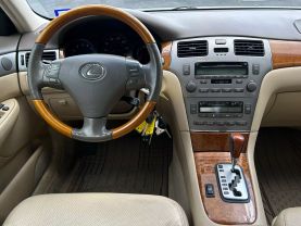 2005 LEXUS ES SEDAN - AUTOMATIC - Dart Auto Group