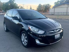 2013 HYUNDAI ACCENT HATCHBACK 4-CYL, 1.6 LITER SE HATCHBACK 4D