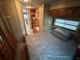 Used 2006 GEORGETOWN BY FOREST RIVER SE SERIES - - 350DS FORD - LA Auto Star located in Virginia Beach, VA