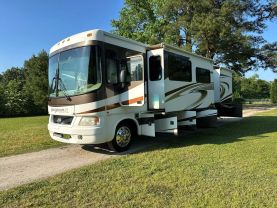 Used 2007 GEORGETOWN BY FOREST RIVER GEORGETOWN XL - - 370TS - LA Auto Star located in Virginia Beach, VA