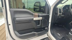 2019 FORD F250 SUPER DUTY CREW CAB PICKUP V8, TURBO DIESEL, 6.7 LITER LARIAT PICKUP 4D 6 3/4 FT