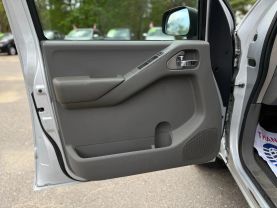2012 NISSAN FRONTIER CREW CAB PICKUP V6, 4.0 LITER SV PICKUP 4D 5 FT