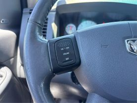 2006 DODGE RAM 1500 MEGA CAB PICKUP V8, HEMI, 5.7 LITER SLT PICKUP 4D 6 1/4 FT
