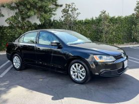 2012 VOLKSWAGEN JETTA - 5-CYL, PZEV, 2.5 LITER 2.5L SE SEDAN 4D
