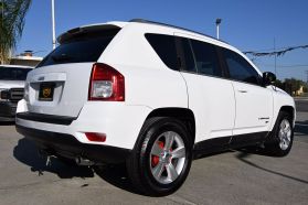 2011 JEEP COMPASS SUV 4-CYL, 2.0 LITER SPORT SUV 4D