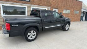 2011 RAM DAKOTA CREW CAB PICKUP V8, FLEX FUEL, 4.7 LITER LARAMIE PICKUP 4D 5 1/4 FT