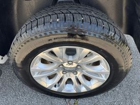 2014 RAM 1500 CREW CAB PICKUP V8, HEMI, 5.7 LITER LARAMIE LONGHORN PICKUP 4D 5 1/2 FT